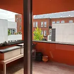 Schönes Apartment mit Terrasse und großer Küche